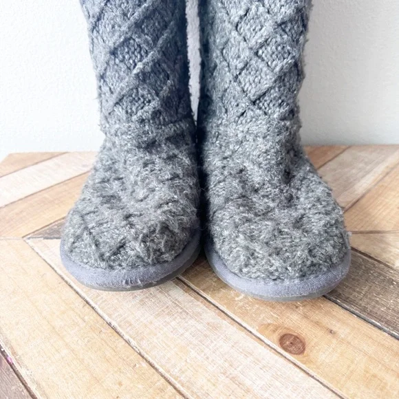 Ugg Lattice Knit Gray Quilted Women's Boots - Picture 8 of 15